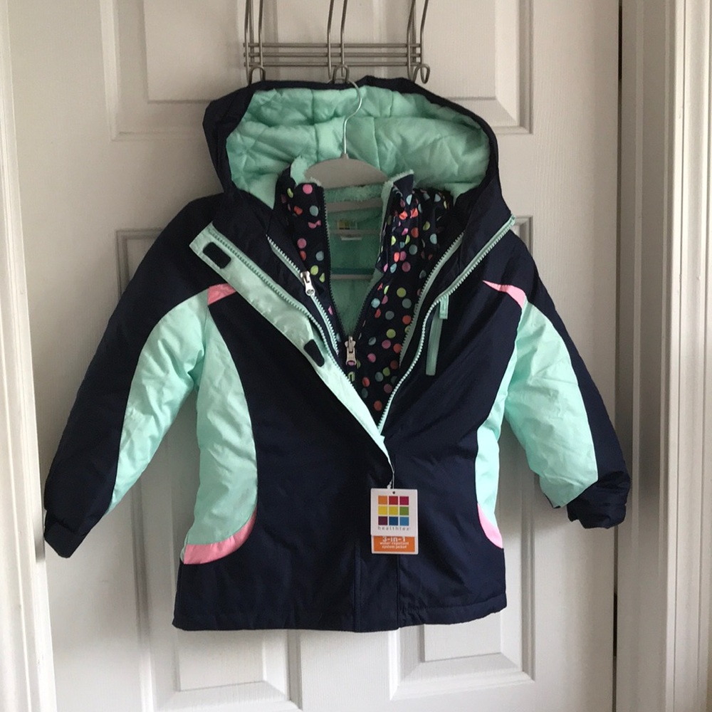 NWT girls winter coat.  Size 5T.